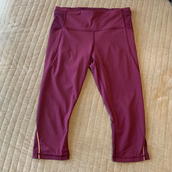 lululemon athletica Pants - Lululemon cropped leggings